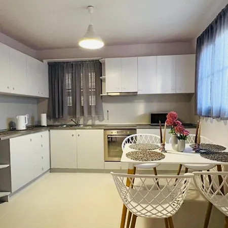 Feriehus Krinos Meyísti