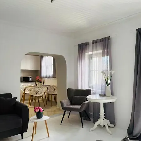 Krinos Дом отдыха *